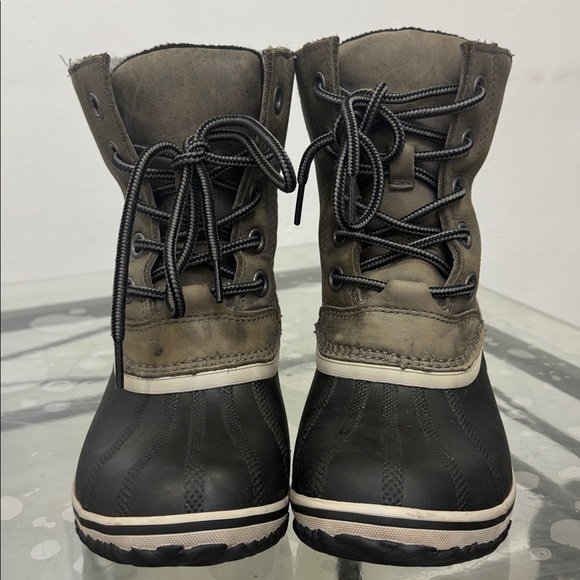 Sorel Shoes - Sorel Olive Green and Black Lace-Up Duck Booties with Gray Cuff